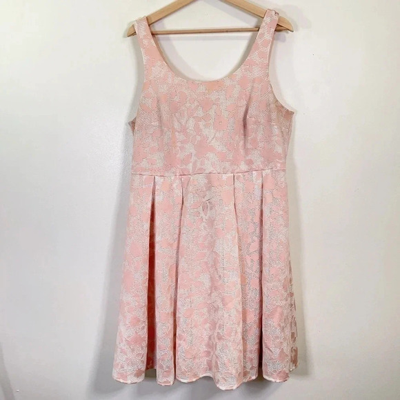 Torrid Textured  Floral Print Skater Dress - Picture 4 of 13